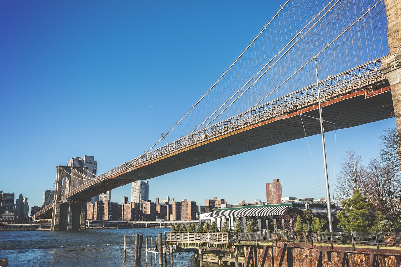 brooklyn bridge new york famous free photo