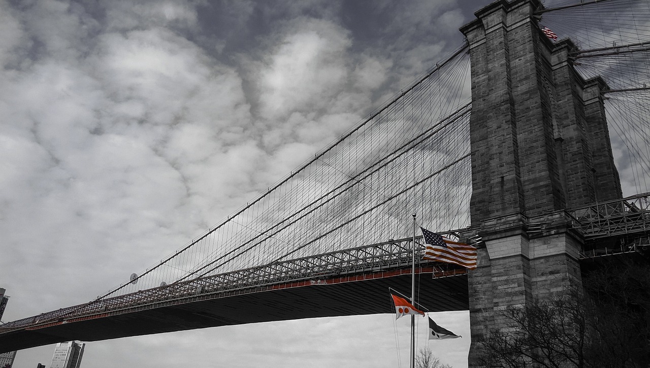 brooklyn bridge new york sky free photo