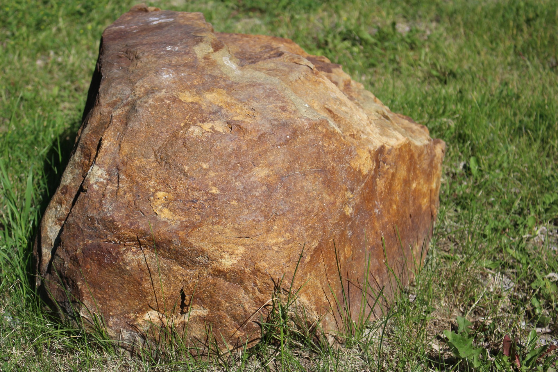 brown boulder rock free photo