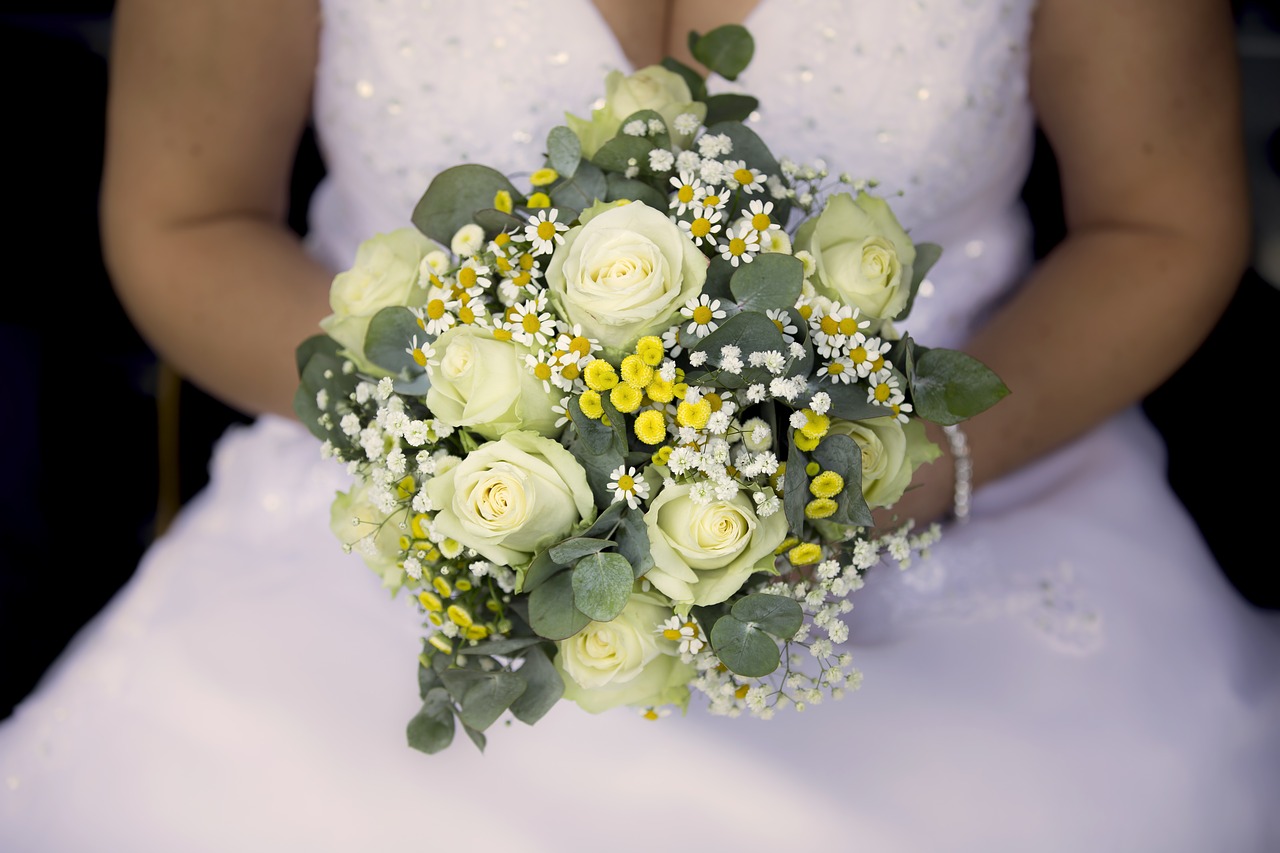 brudebukett  flowers  wedding free photo