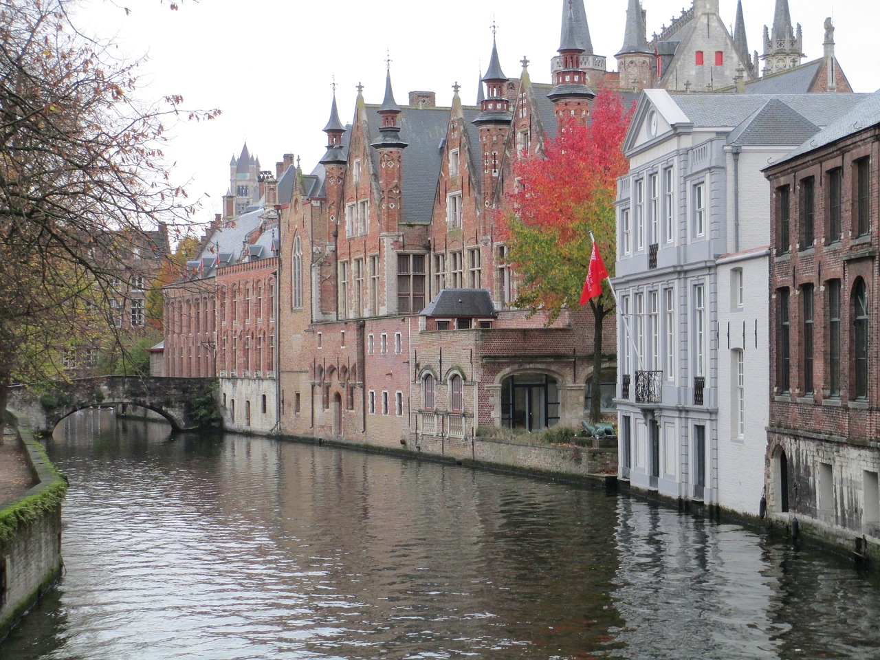 bruges  old town  canal free photo