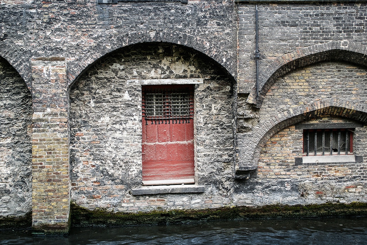 bruges belgium buildings free photo