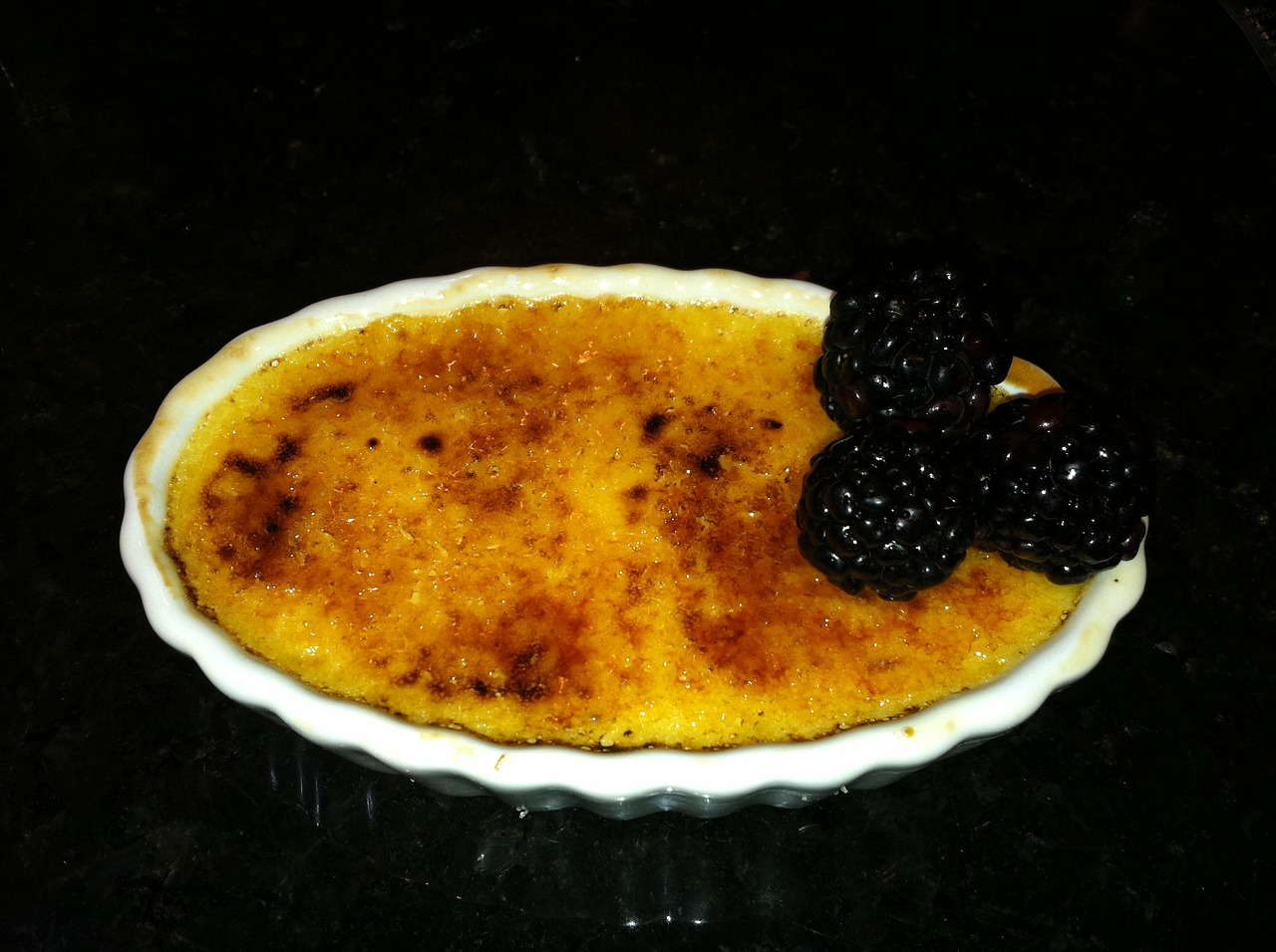 brulee dessert custard free photo