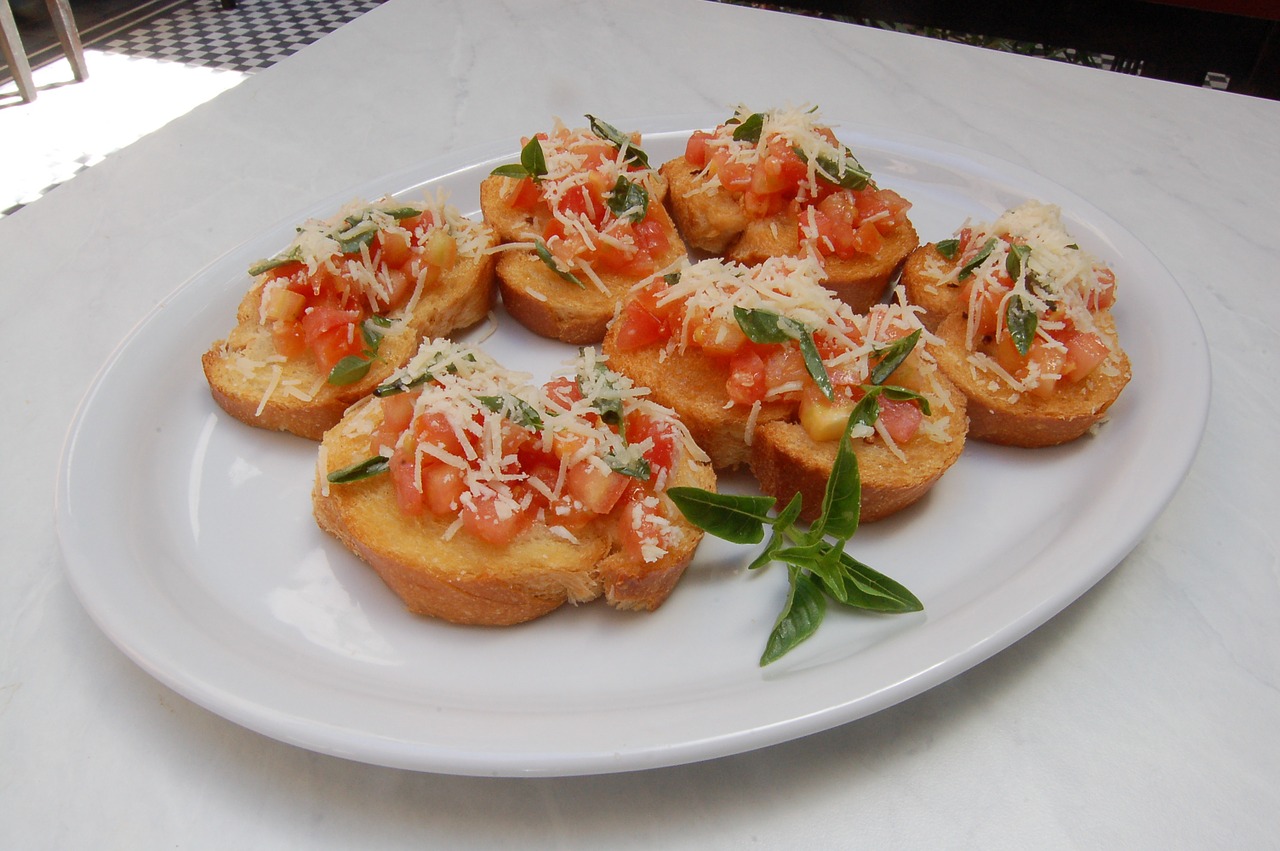 bruschetta tomato toast free photo