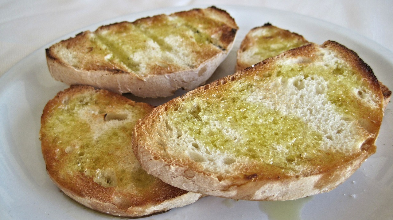 bruschetta garlic toast white bread free photo