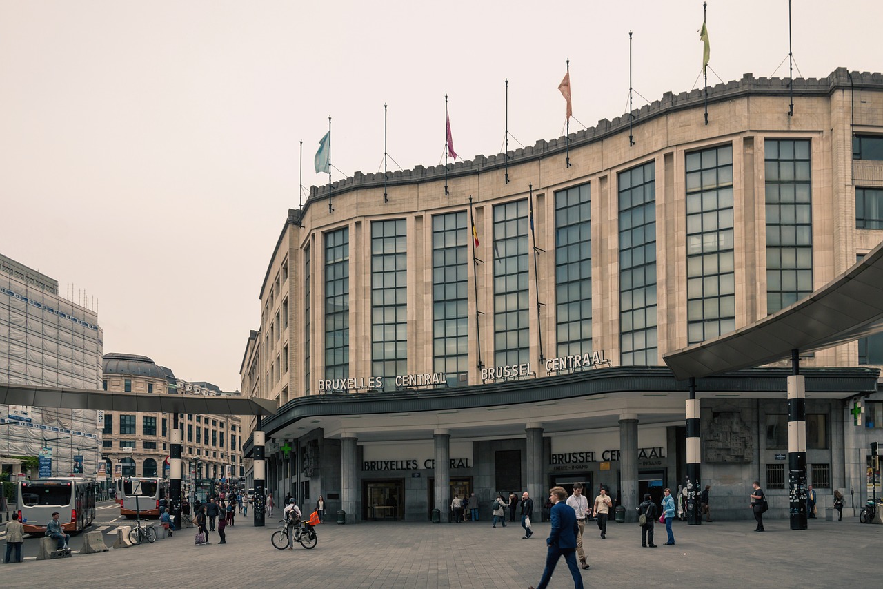 brussels brussel centraal brussels station free photo