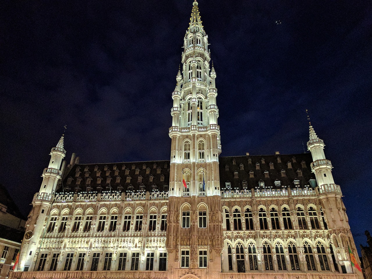 brussels architecture night free photo