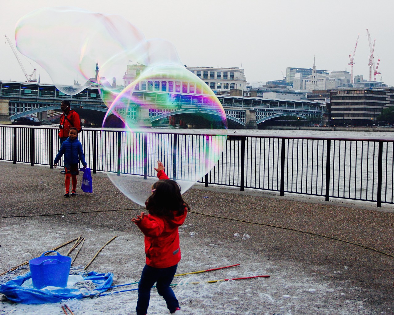 bubbles street artist children free photo