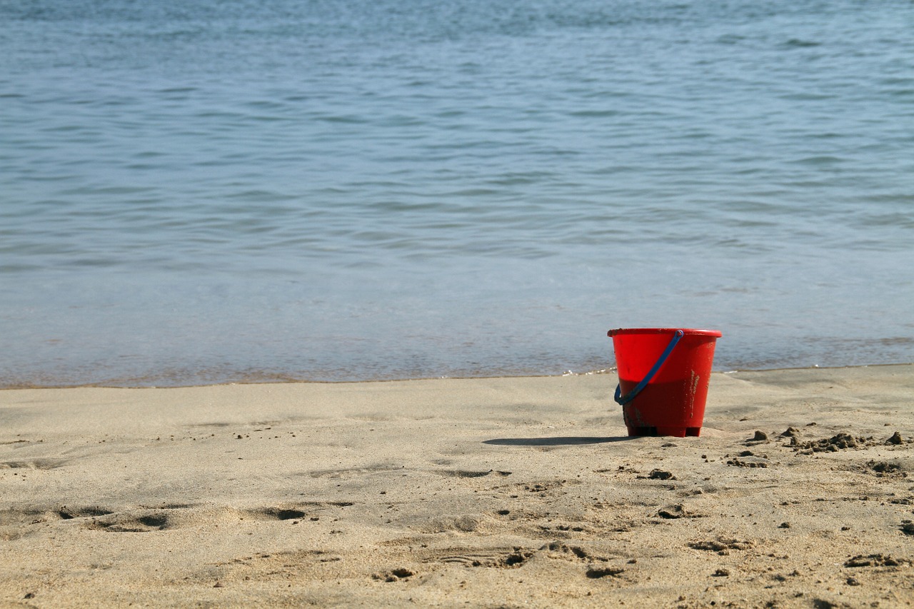 bucket shore sand free photo