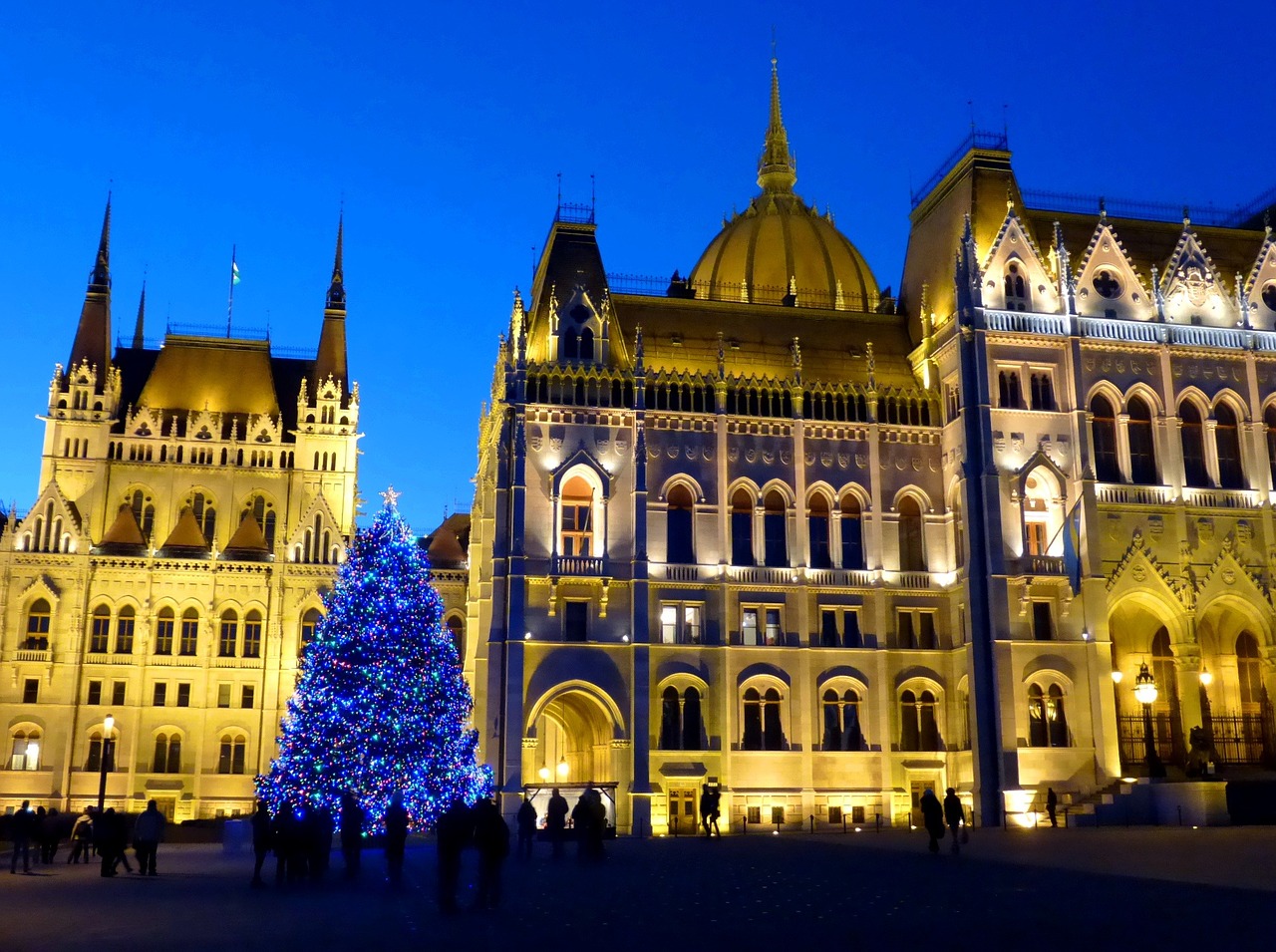 budapest hungary parliament free photo