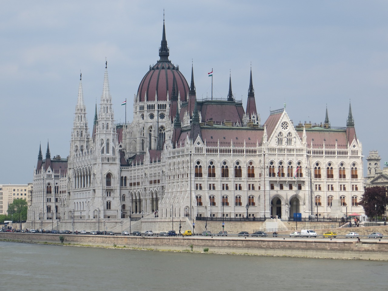 budapest houses of parliament hungary free photo