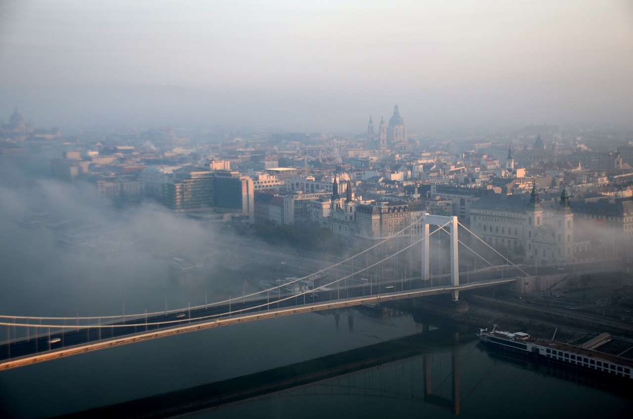 budapest bridge fog free photo