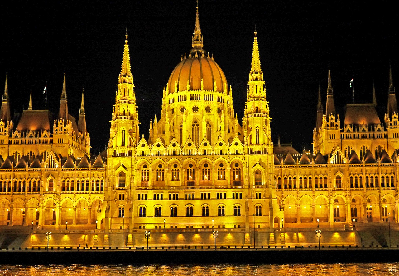 budapest at night parliament danube free photo