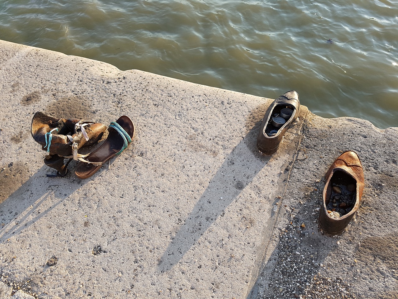 budapest shoes bank of the danube free photo