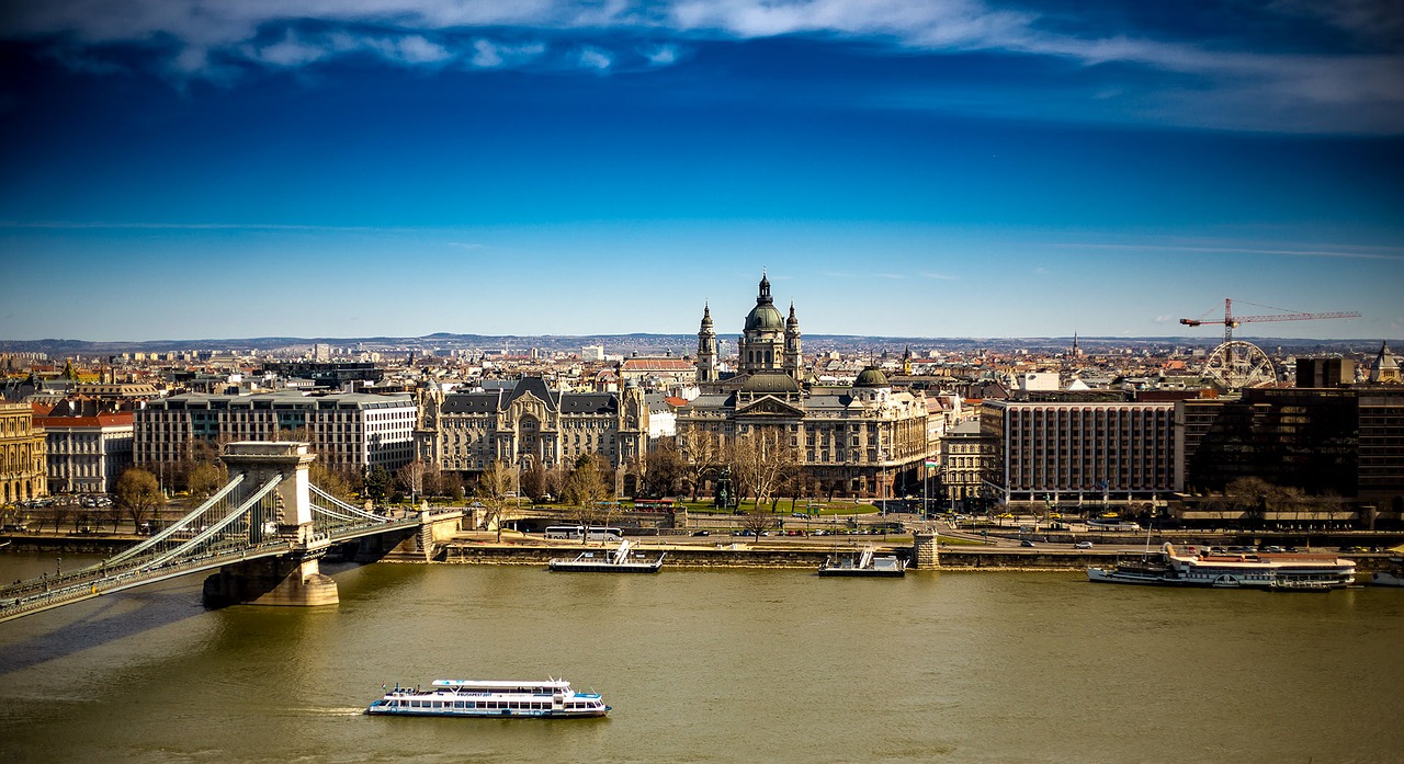 budapest hungary danube free photo