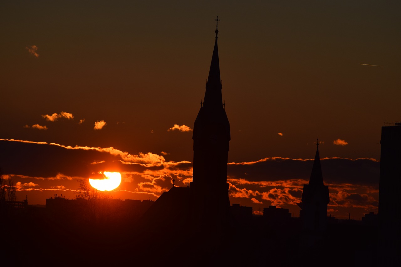 budapest sunset church free photo