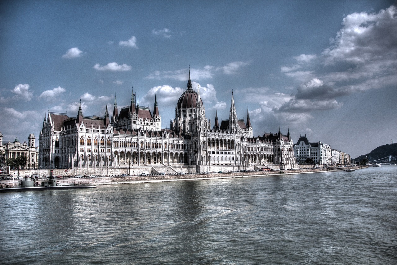 budapest parliament hungary free photo