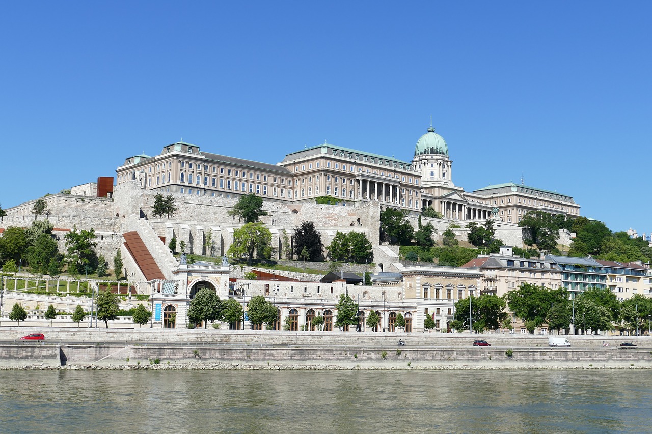 budapest hungary architecture free photo