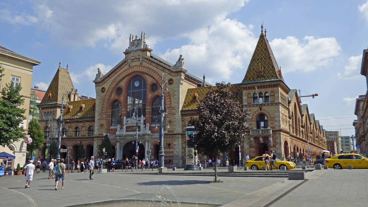 budapest great market hall building free photo