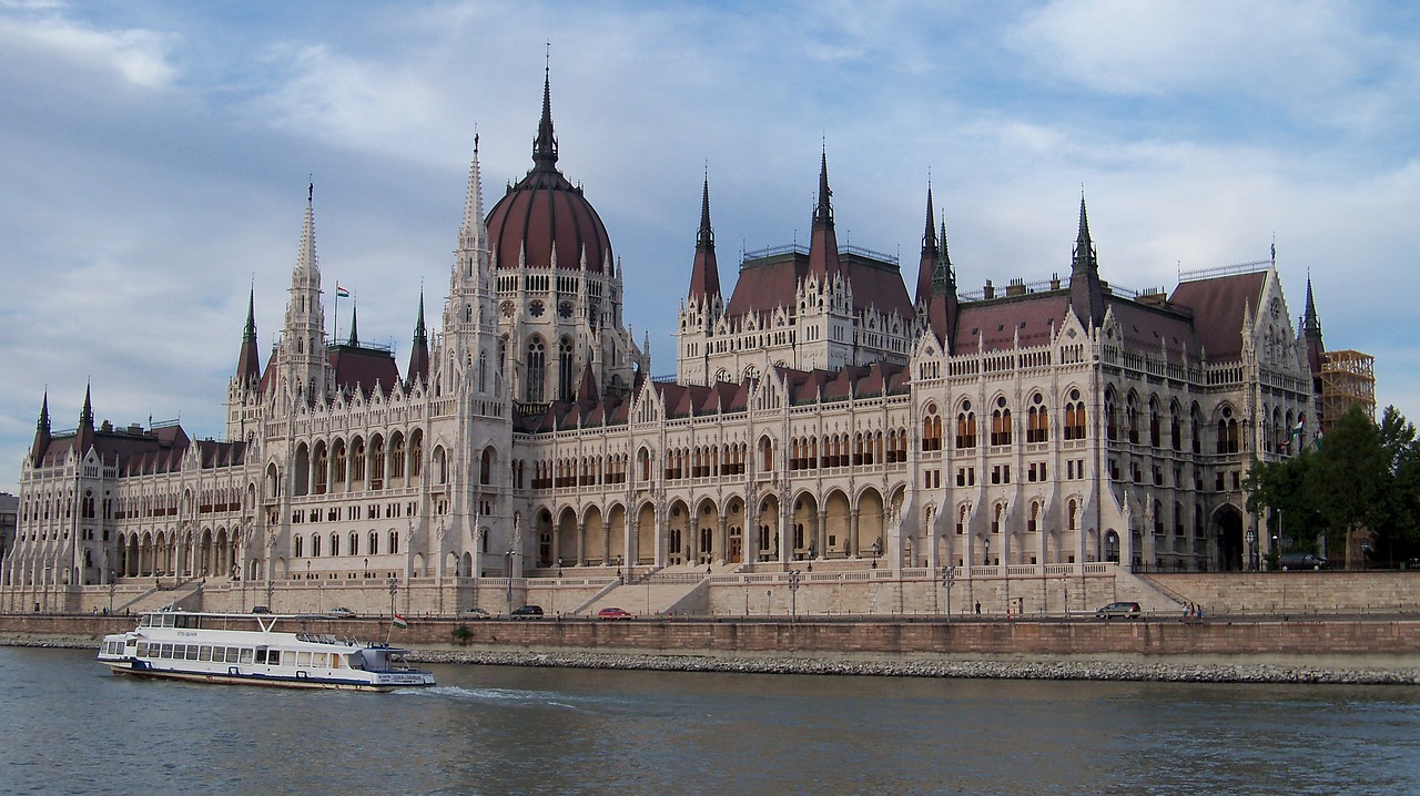 budapest danube parliament free photo