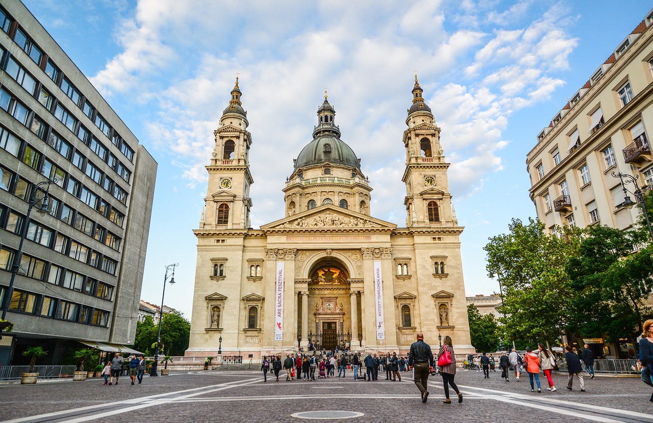 budapest church cathedral free photo