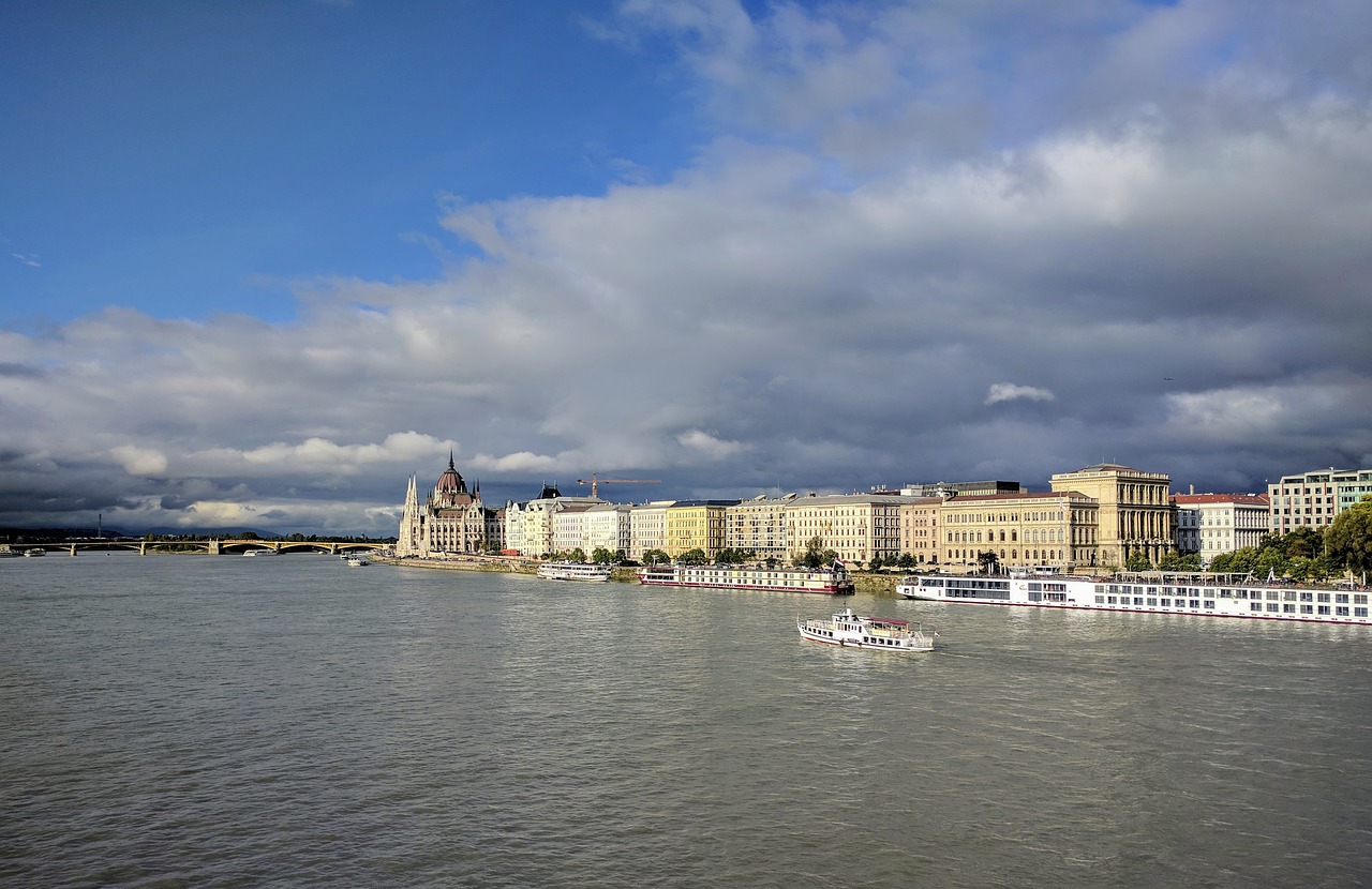 budapest danube ship free photo