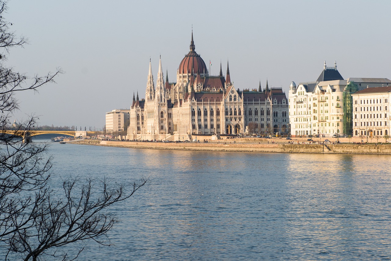 budapest  parliament  river free photo