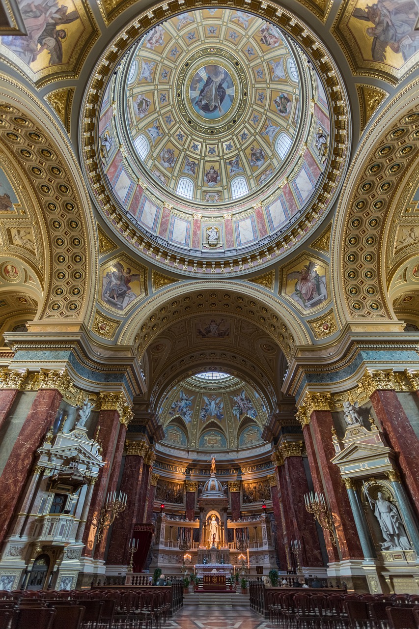 budapest  st  stephen's basilica free photo