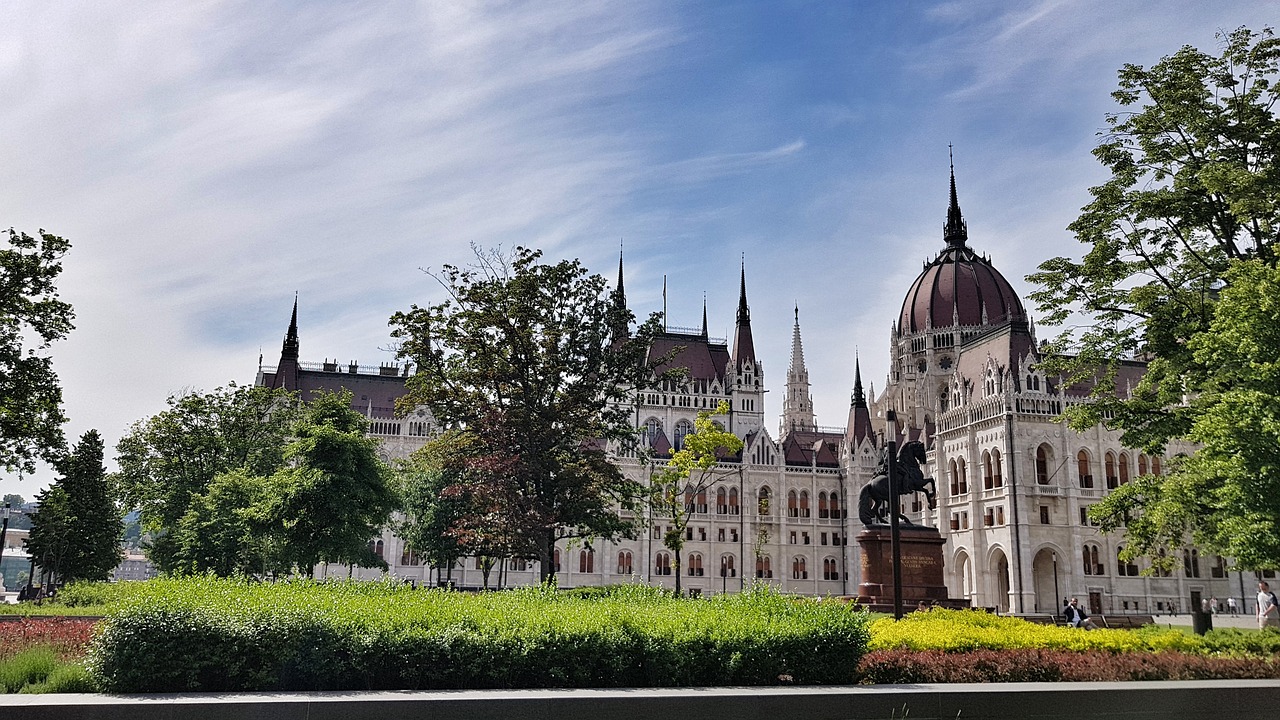 budapest  architecture  building free photo