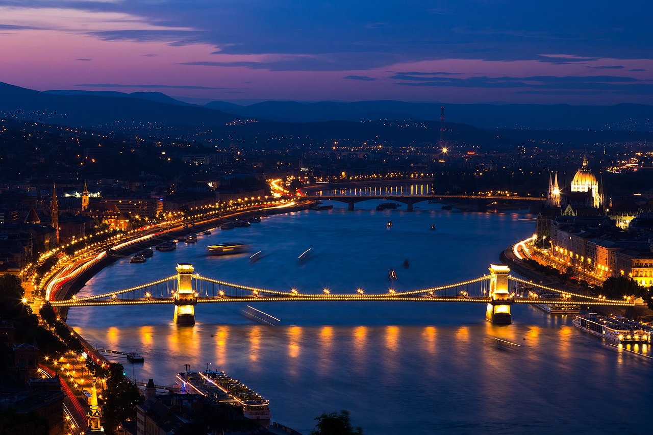 budapest  chain bridge  danube free photo