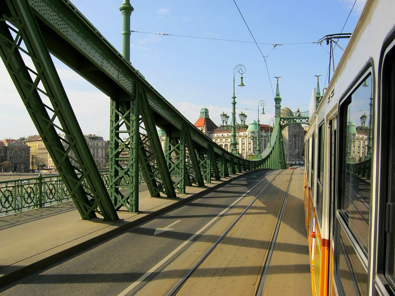 budapest electric bridge free photo