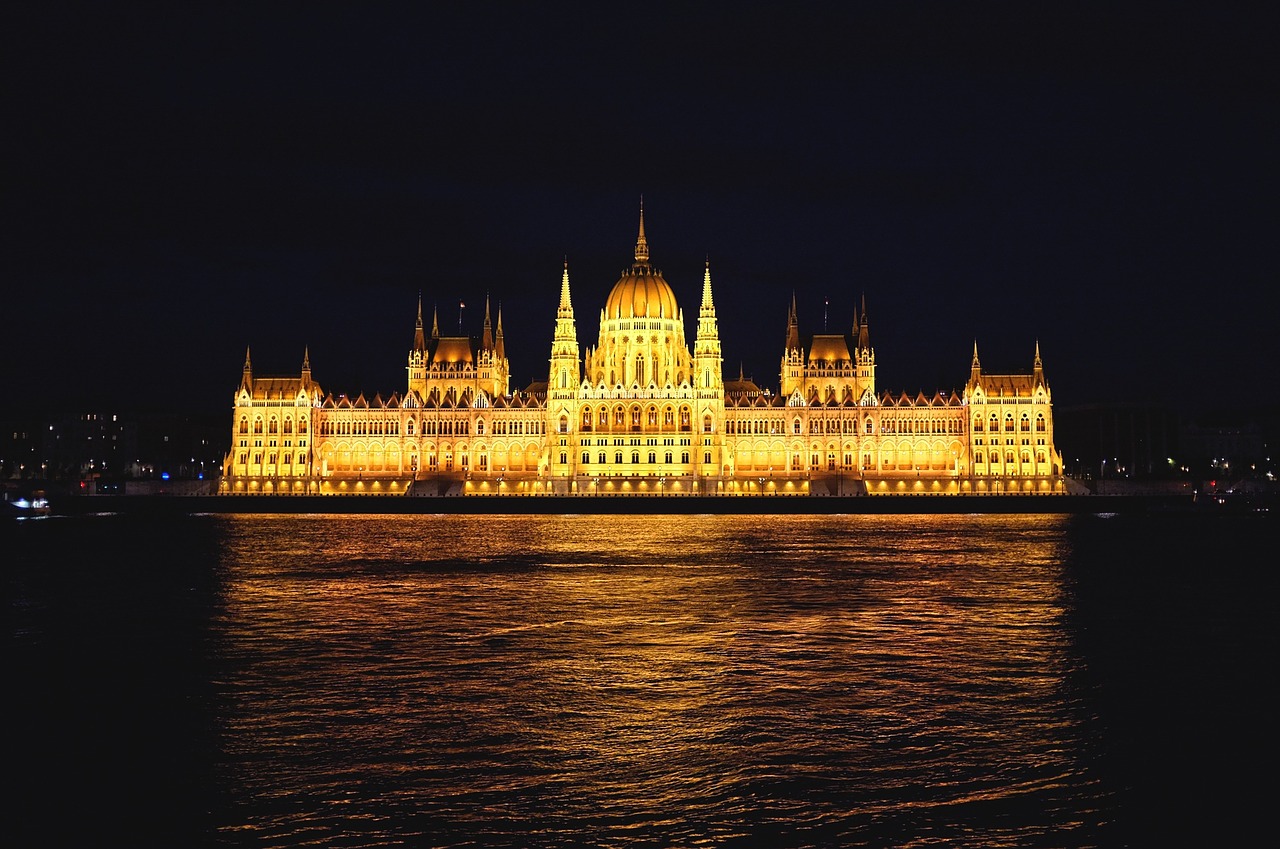 budapest parliament danube free photo