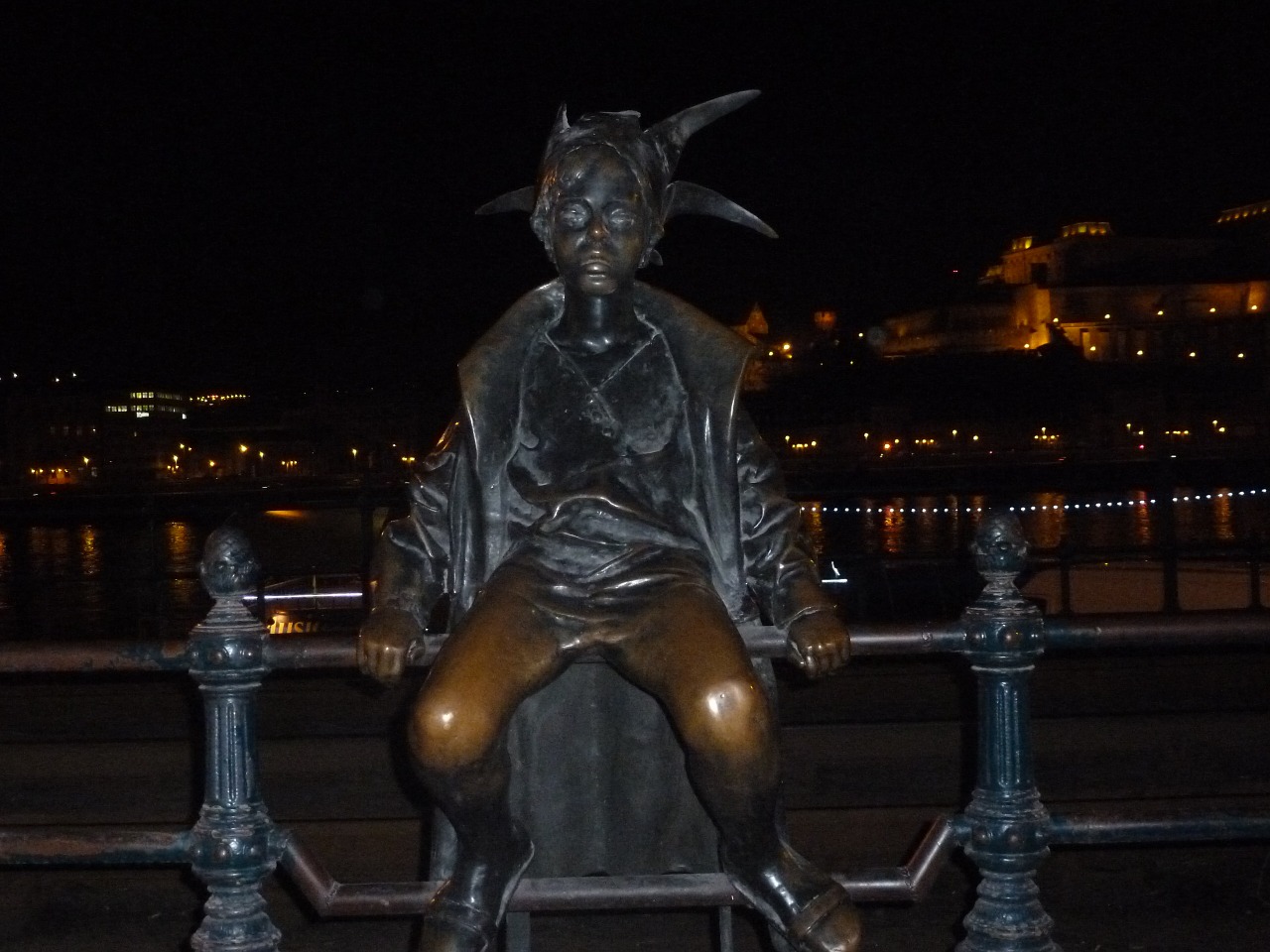 budapest sculpture figure free photo