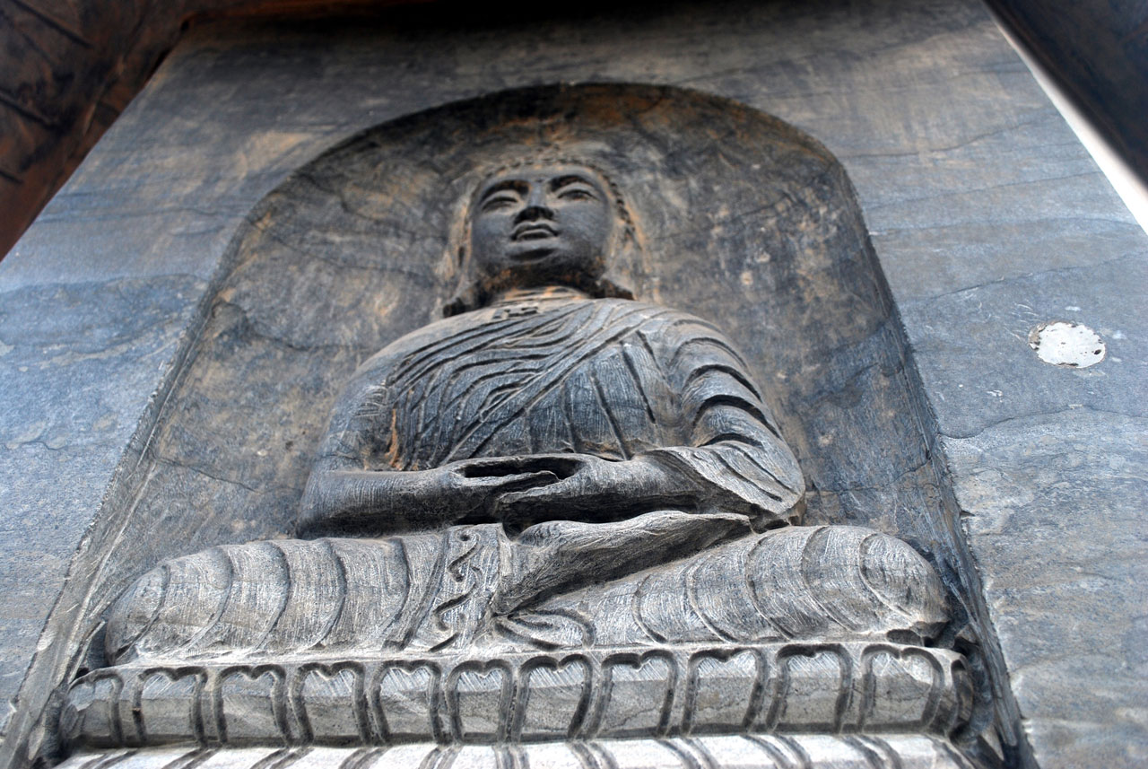 buddha stone carving free photo
