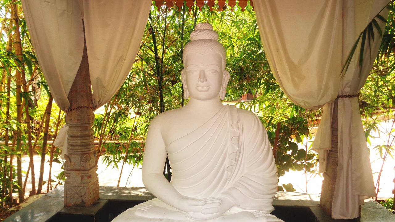 buddha statue buddhism free photo