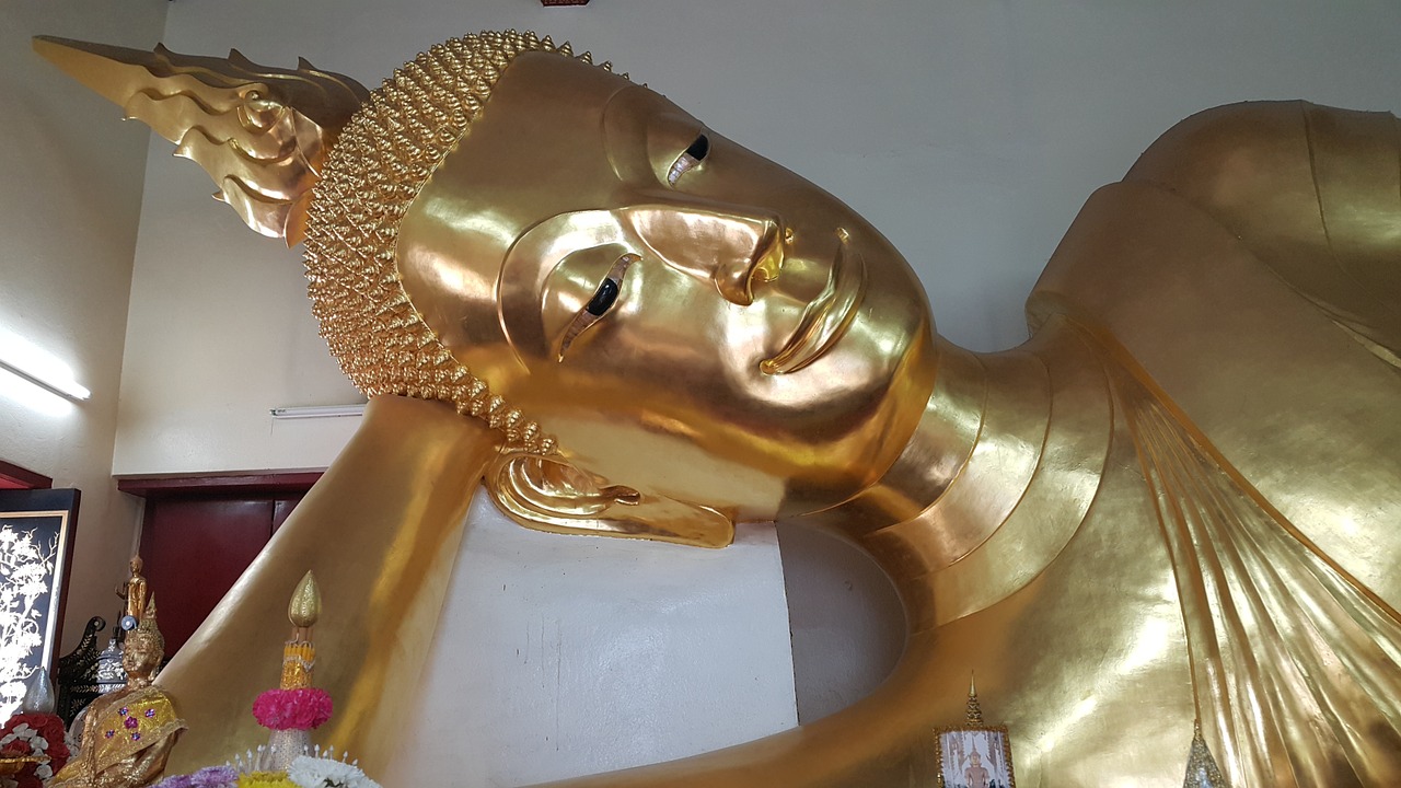 buddha buddha statue gold free photo