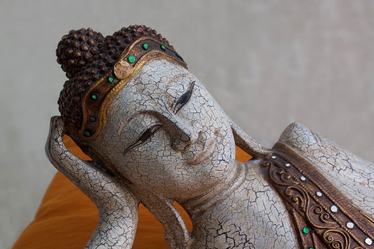buddha figure sculpture free photo