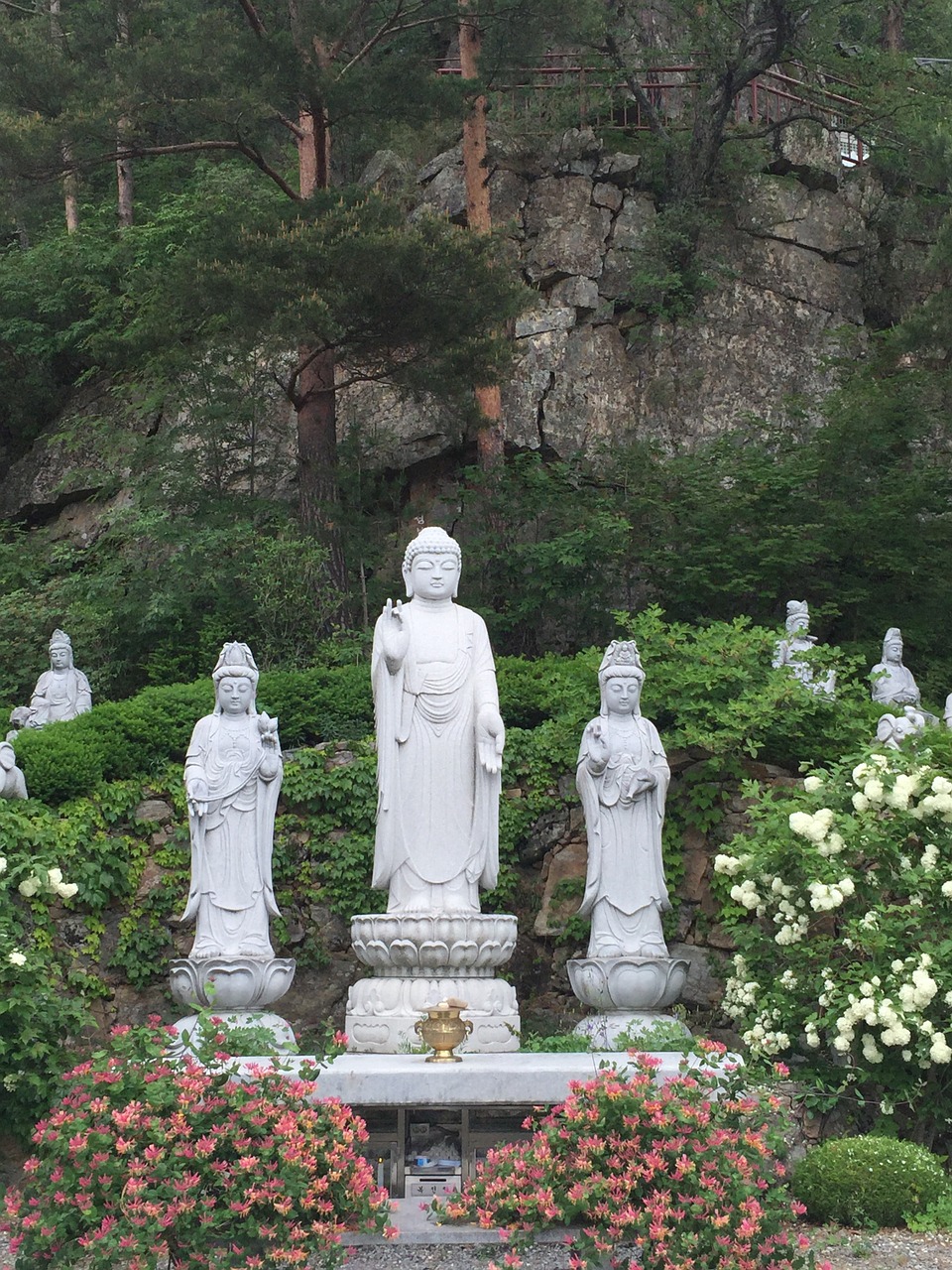 buddha gangwon foothills the hermitage free photo