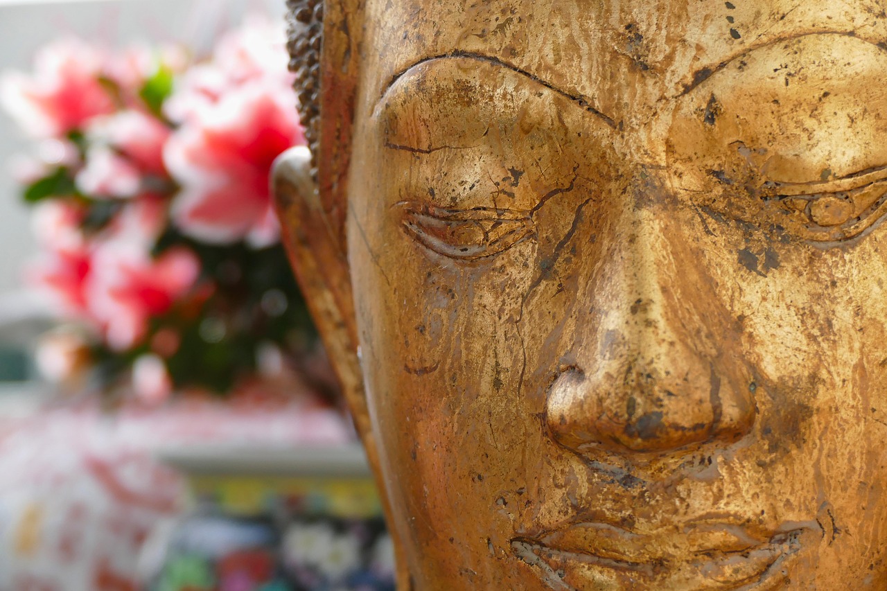buddha  statue  sculpture free photo