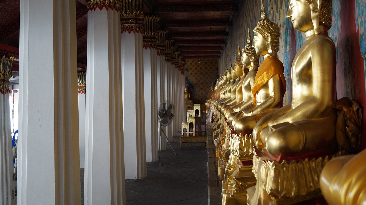buddha  buddhist  re free photo