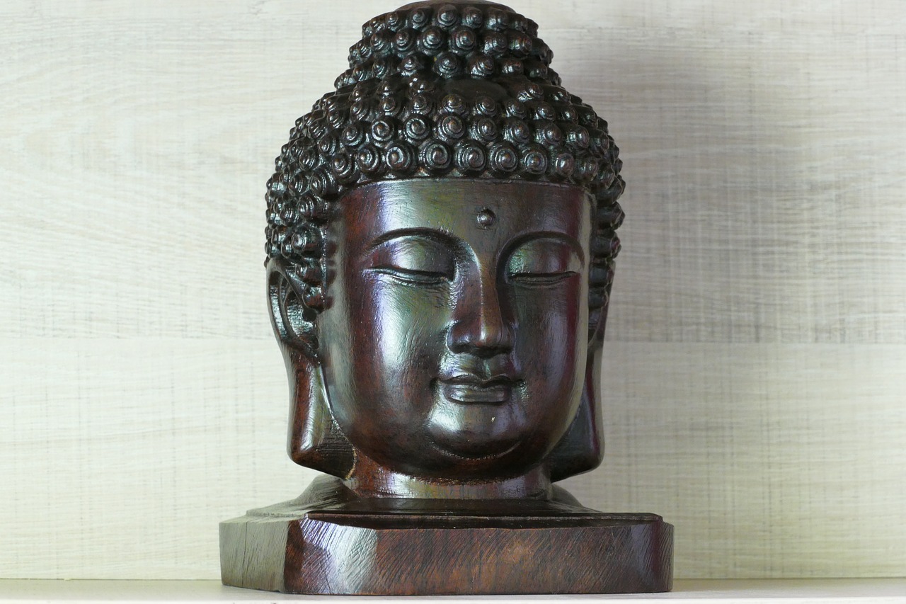 buddha  the figurine  the statue free photo