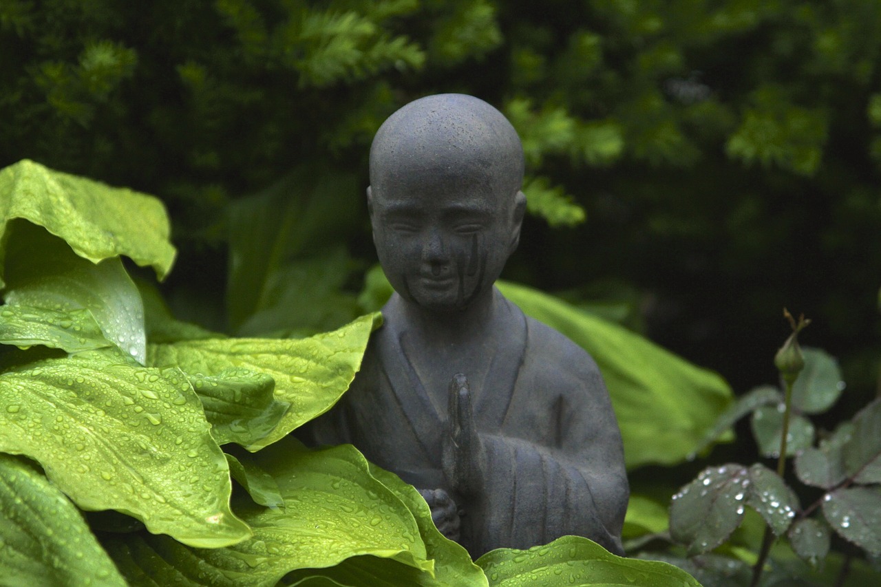 buddha statue sculpture free photo