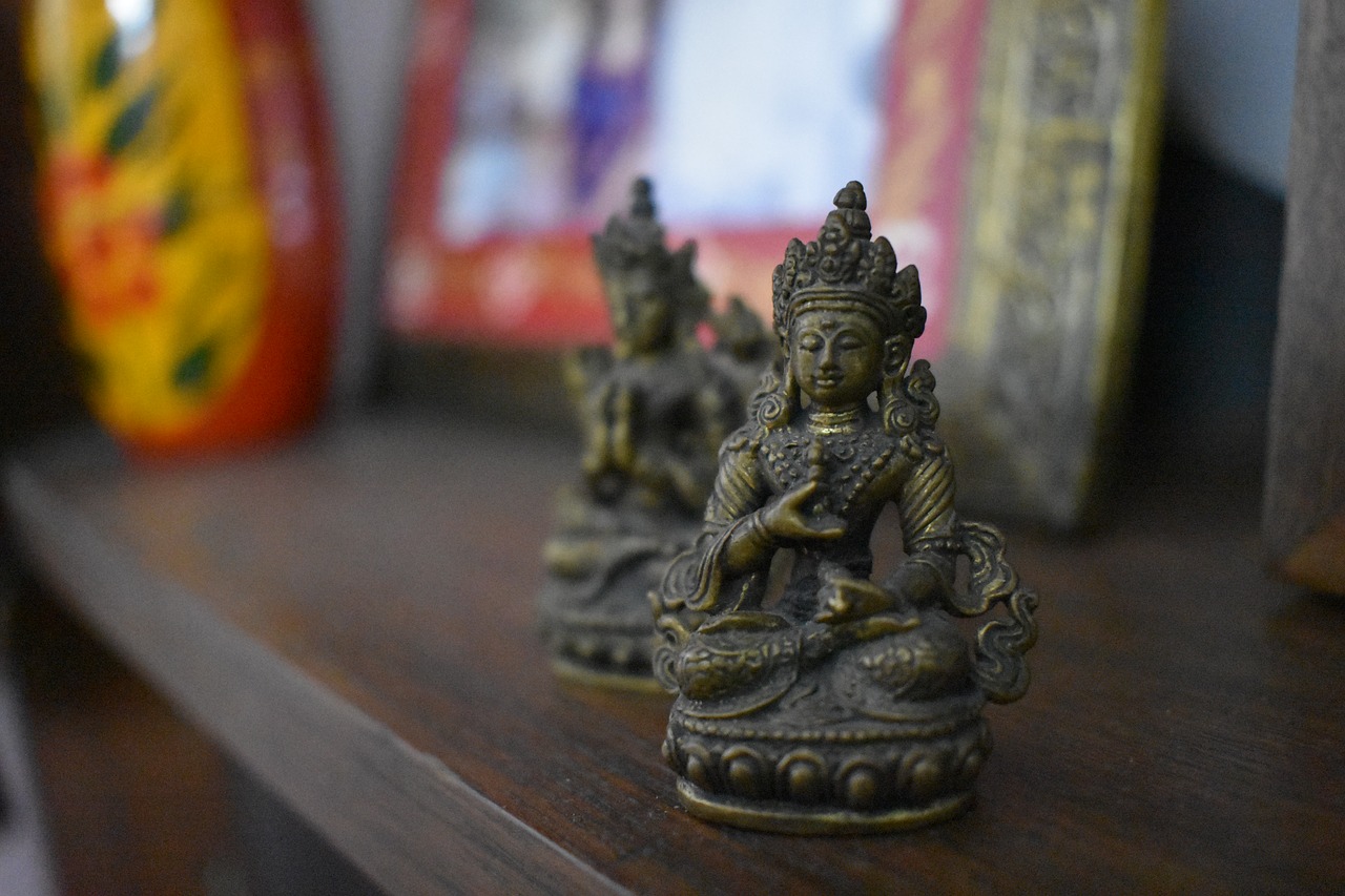buddhism  statue  deity free photo