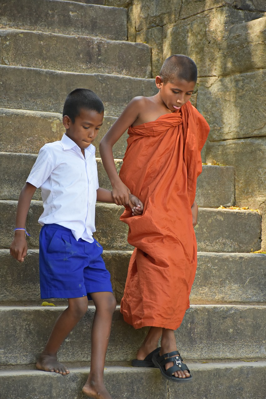 buddhist monk kid free photo