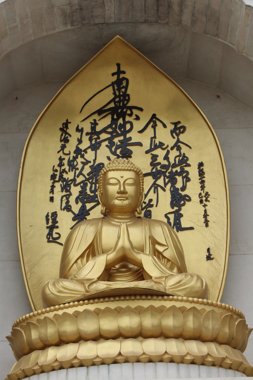 buddhist buddha bodh gaya free photo