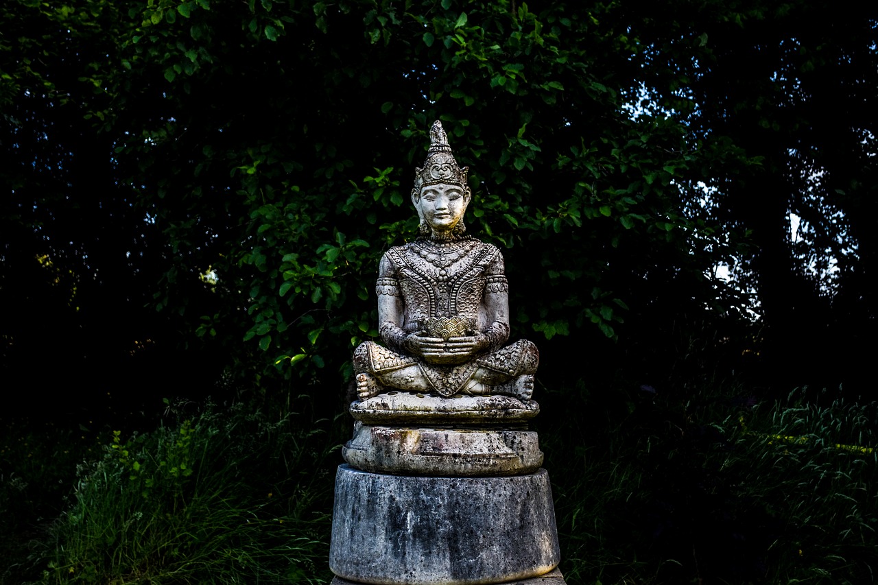 buddhist god workshop free photo