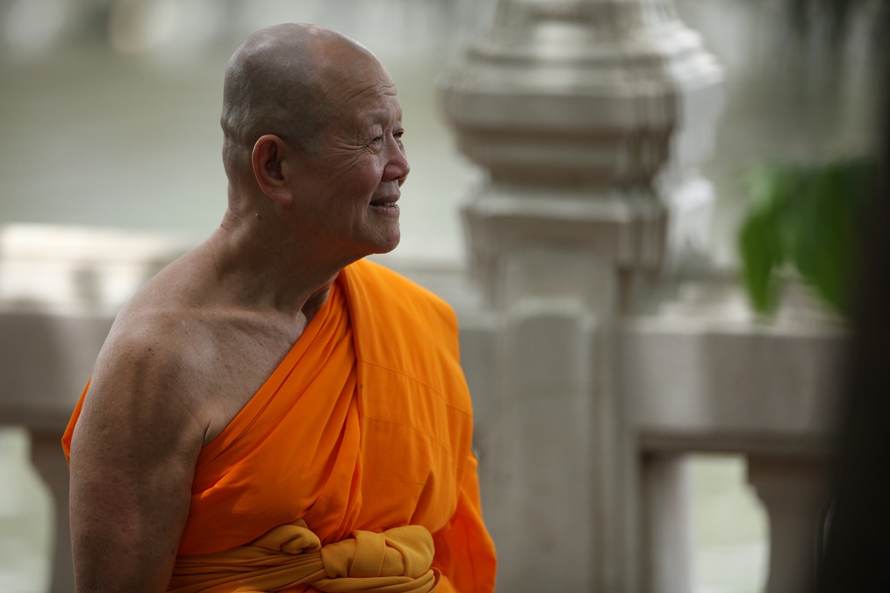 buddhist thailand monk free photo