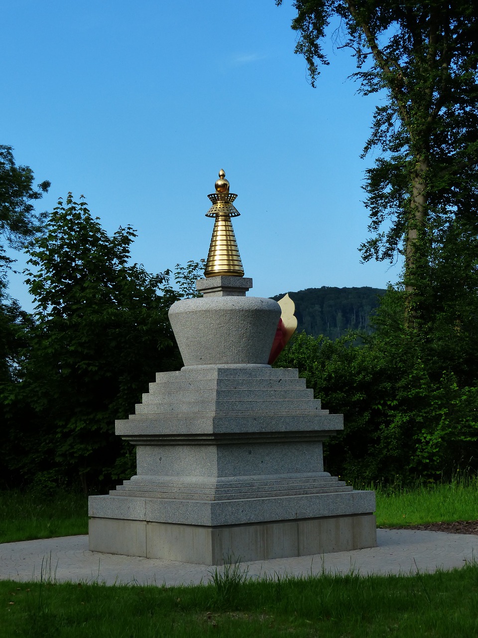 buddhist stupa stupa buddhism free photo