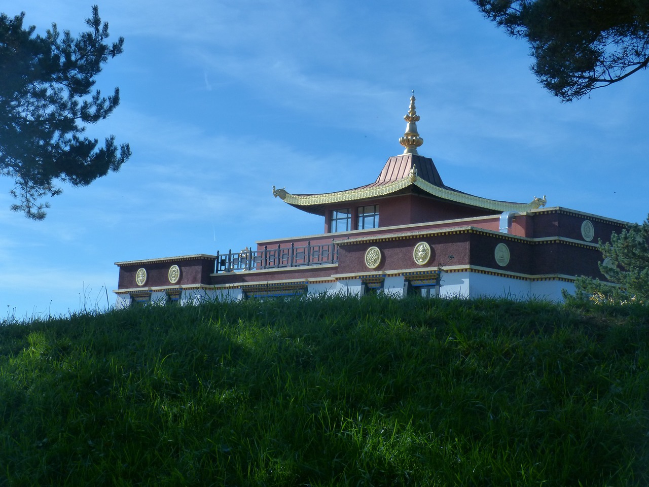 buddhist temple biollet auvergne free photo