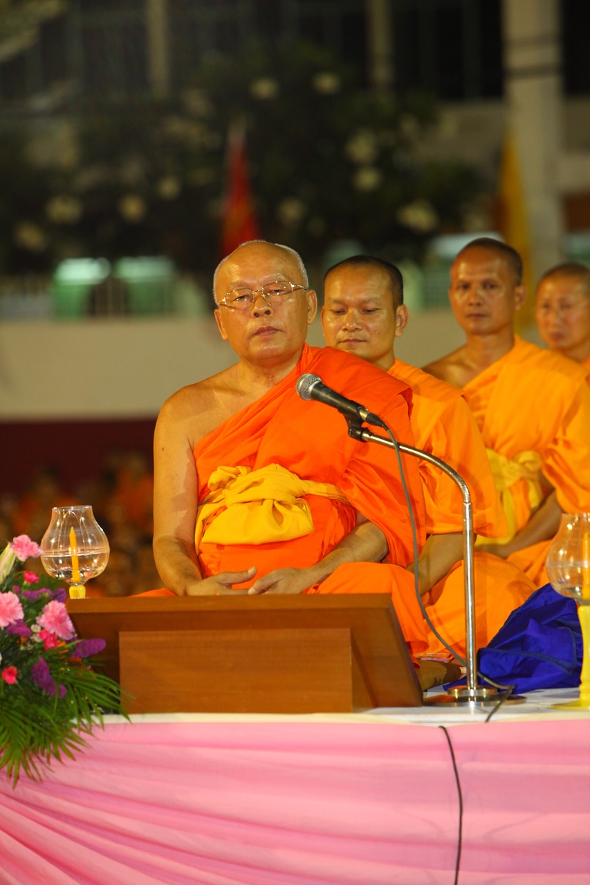 buddhists monks orange free photo